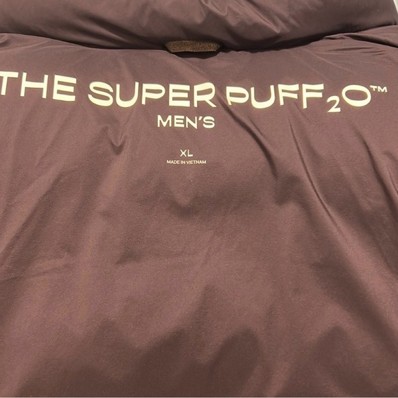 Aritzia Men's Deep Blue Puffer Jacket - Picture 4 of 4